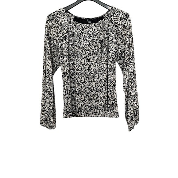 Women’s Floral Black and Cream Women's Top with Bow Size XL - Picture 1 of 7